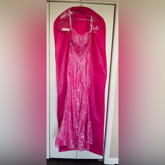 Ava Presley Prom Dress - Picture 7 of 8